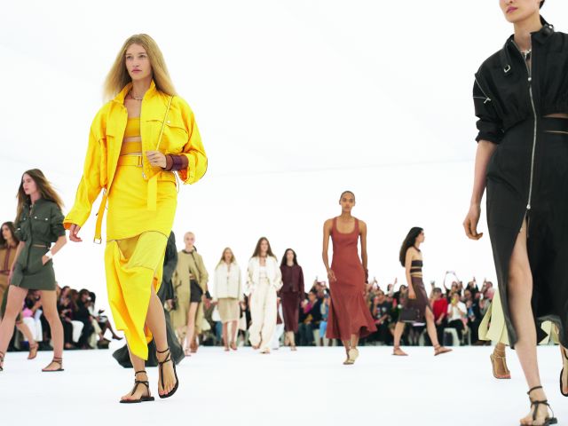 من مجموعة أزياء Hermès لربيع وصيف 2027