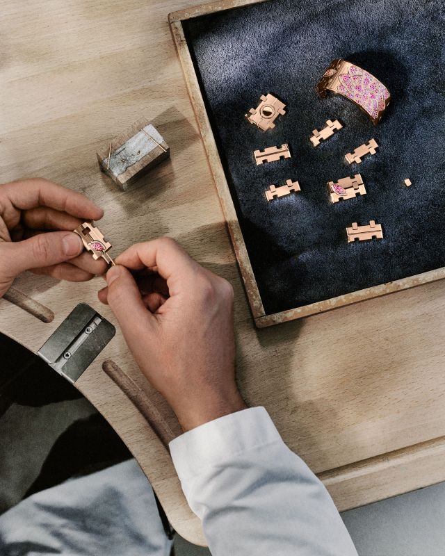 من مراحل ابتكار مجوهرات Royal Oak Joaillerie من Audemars Piguet