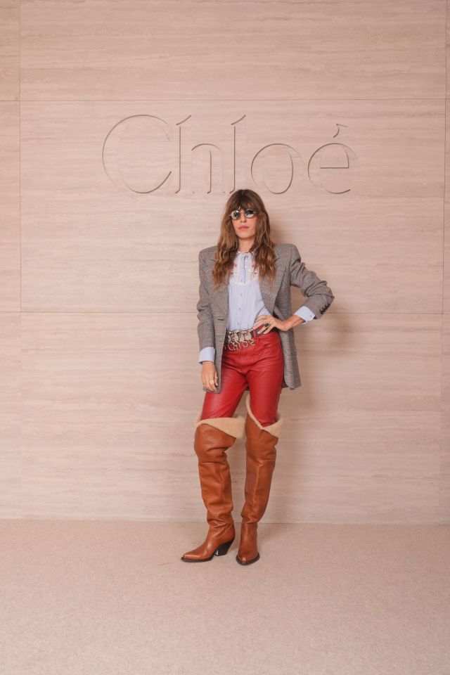 Lou Doillon في عرض Chloé لصيف 2027