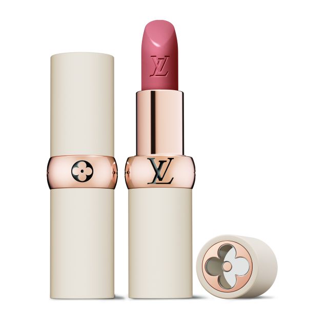 أحمر الشفاه الساتان LV Rouge 724 Monogram Dune من La Beauté Louis Vuitton