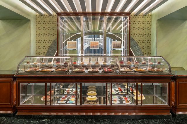 افتتاح Prada Galleria في ميلانو: دمج استثنائي بين الموضة والفن