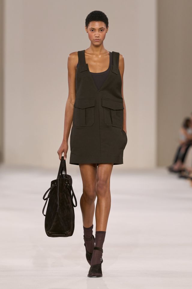 حضور أنثوي لافت يميّز الموسم الجديد من Max Mara
