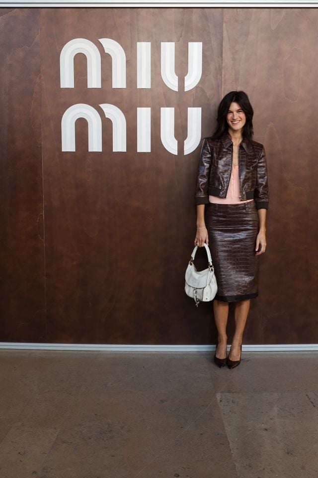 Suzanne Lindon من عرض أزياء Miu Miu لربيع وصيف 2027
