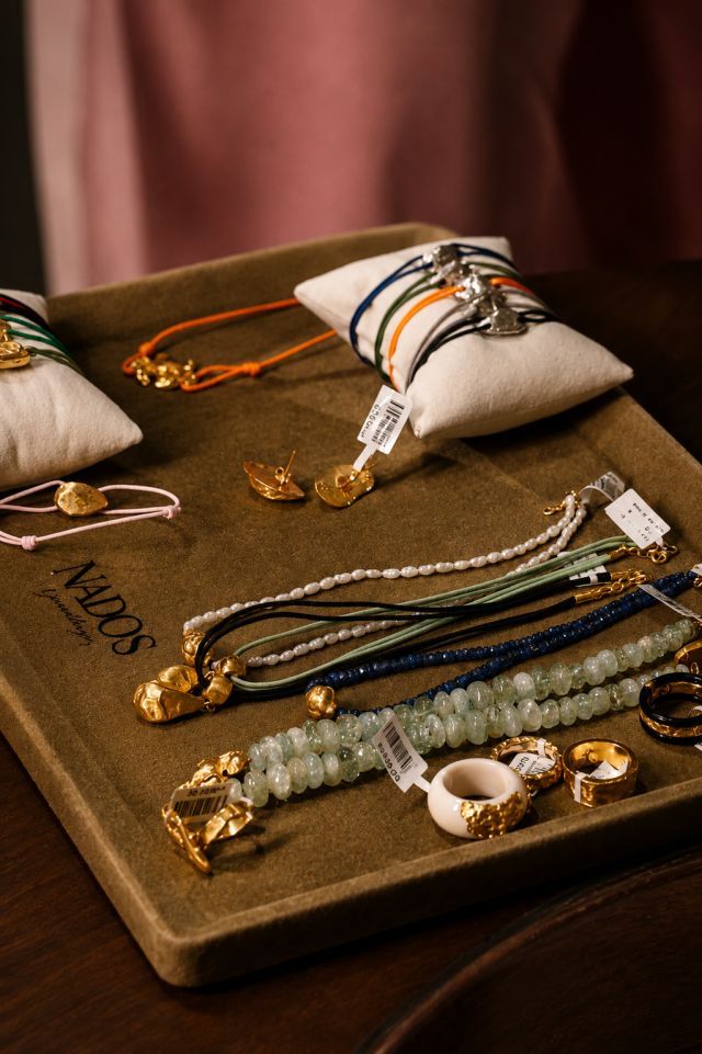 مجموعة من مجوهرات Nado’s Jewellery