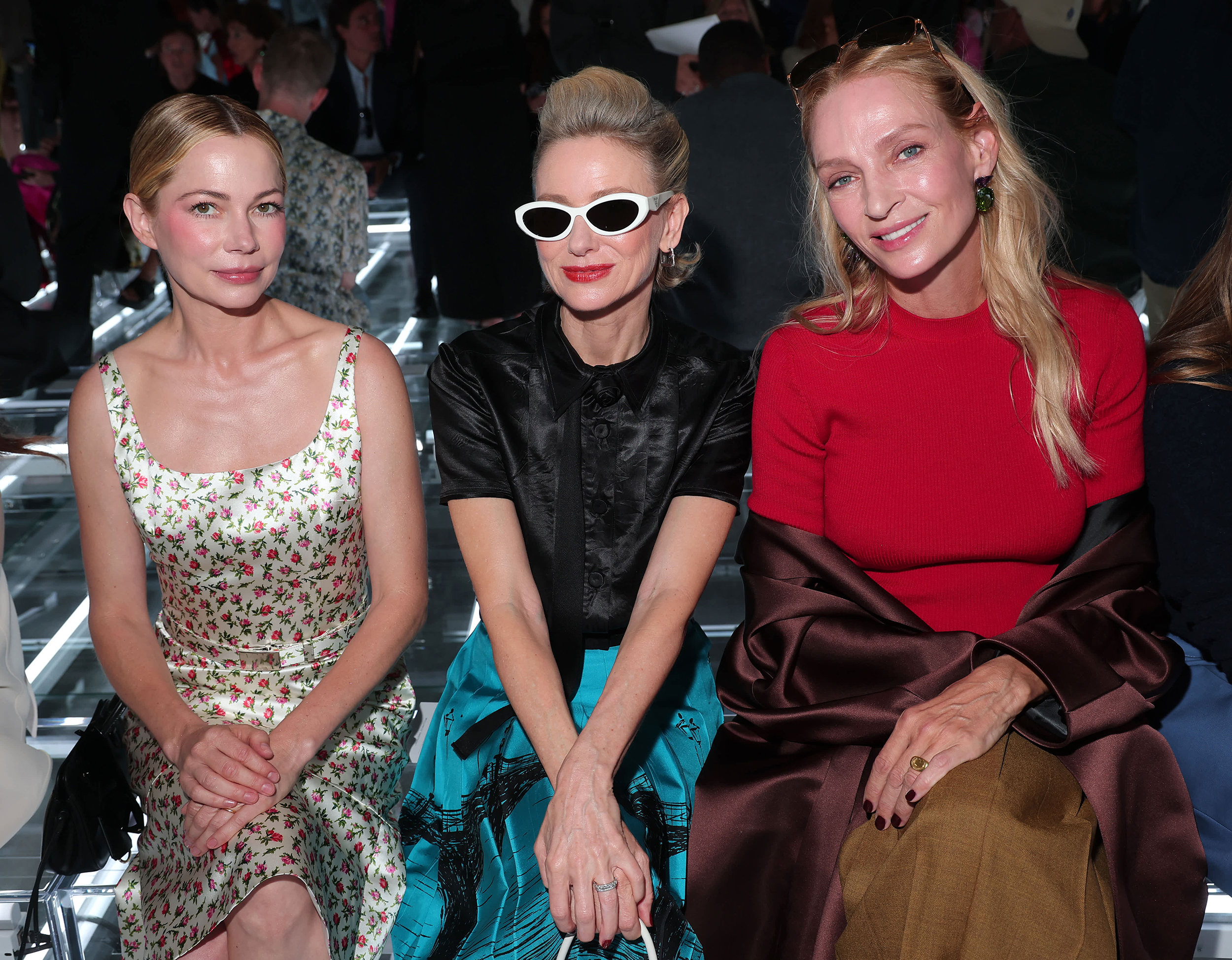 Naomi Watts وMichelle Williams وUma Thurman في عرض Prada لربيع وصيف 2027 Naomi Watts وMichelle Williams وUma Thurman في عرض Prada لربيع وصيف 2027