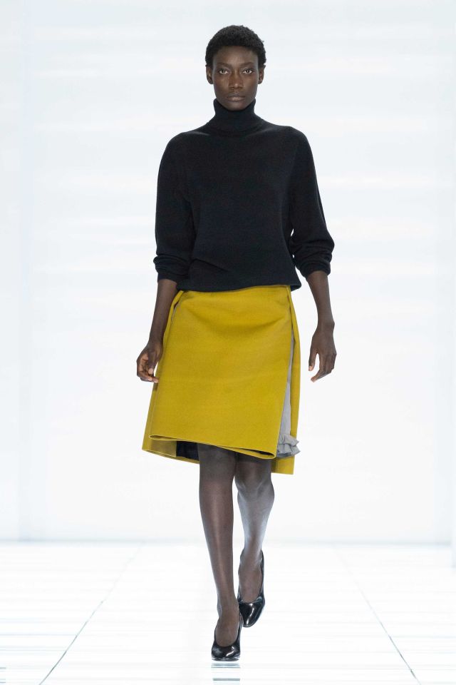 من مجموعة Prada للنساء لربيع وصيف 2027