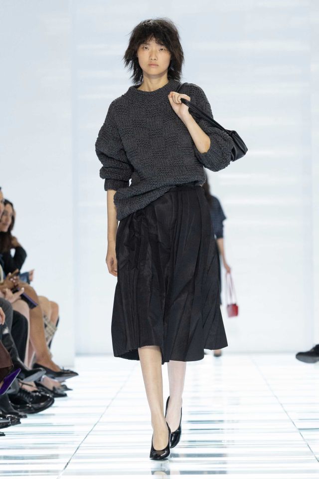 من مجموعة Prada للنساء لربيع وصيف 2027