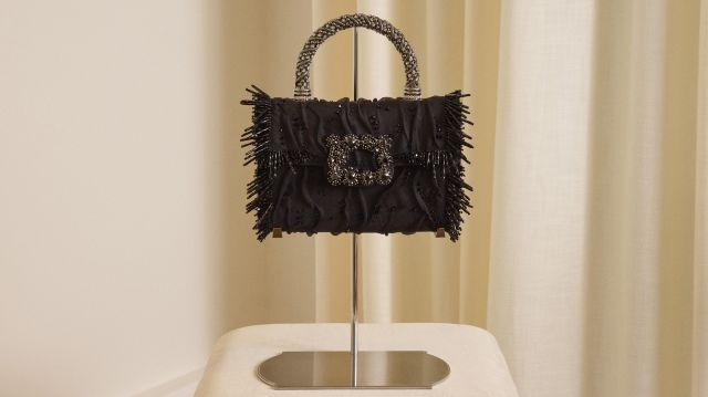 من مجموعة Roger Vivier لربيع وصيف 2027