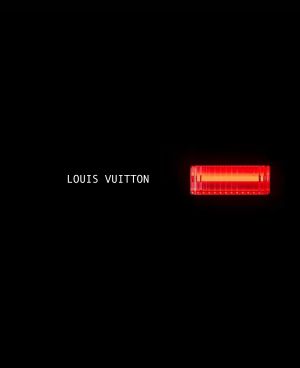 الفخامة العصرية.. عرض Louis Vuitton مباشرة عبر "لها" من أسبوع الموضة