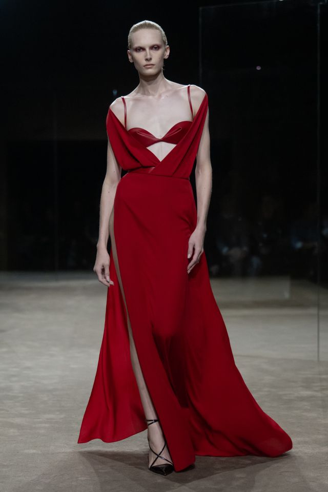 من مجموعة أزياء Tom Ford لربيع وصيف 2027