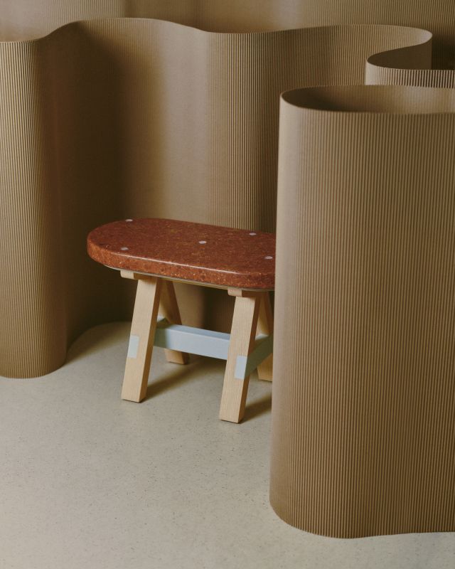 مقعد Trestle من مجموعة Hermès petit h