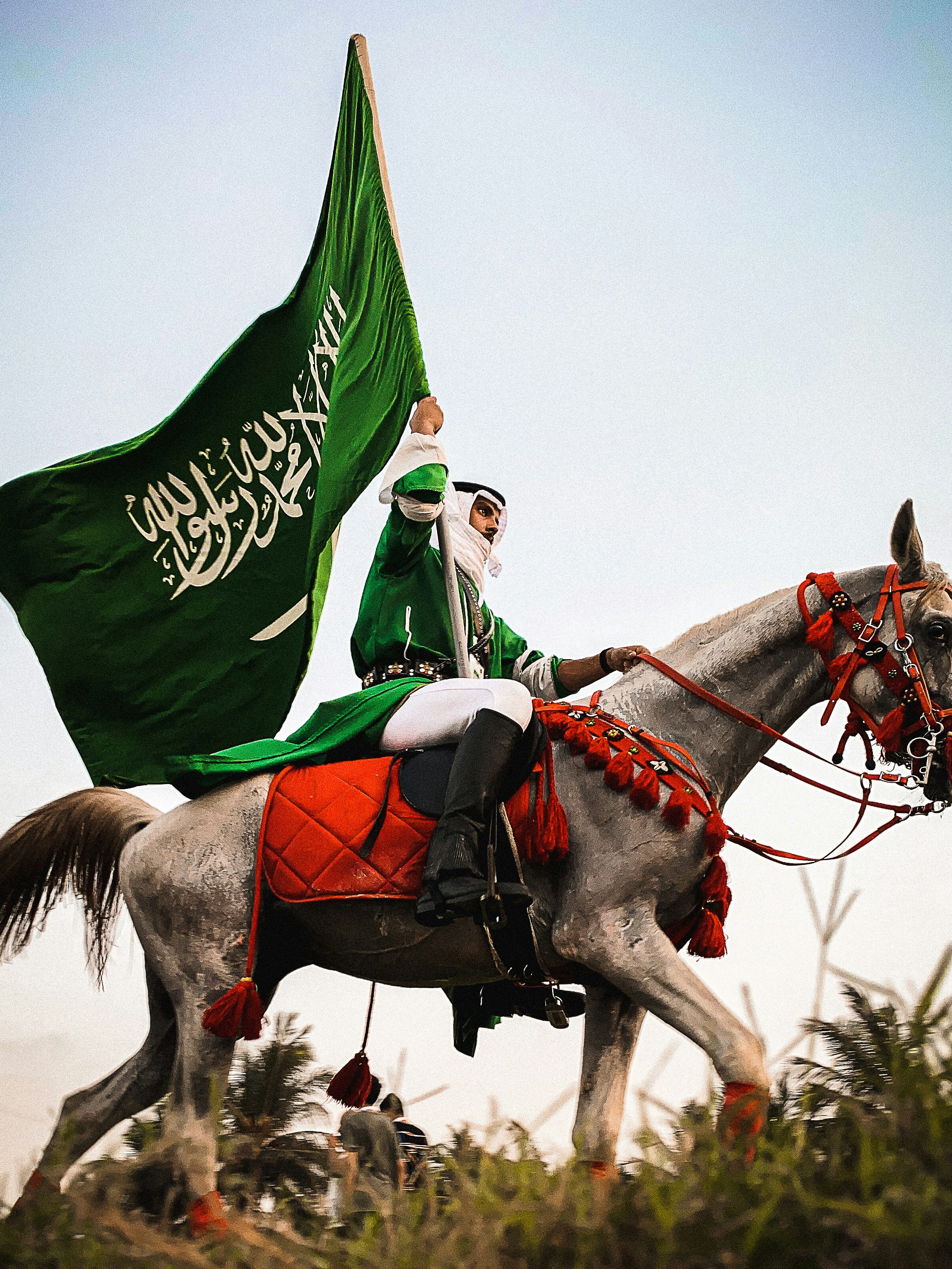 في اليوم الوطني السعودي تحتفي المملكة برايةٍ تحمل تاريخها وعزٍّ راسخٍ في طبعها وهويّتها في اليوم الوطني السعودي تحتفي المملكة برايةٍ تحمل تاريخها وعزٍّ راسخٍ في طبعها وهويّتها