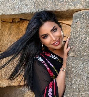 هل حصل طليق نجاح المساعيد على البراءة؟ تفاصيل الحكم وسرقة 5 ملايين درهم