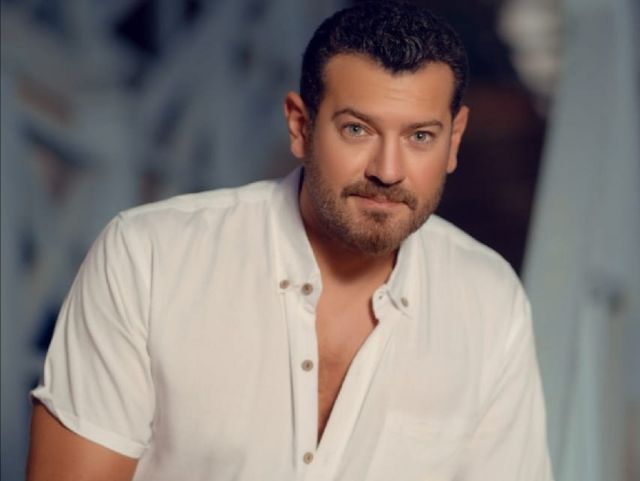 عمرو يوسف يواجه اتهامات بسرقة مسلسله ومنتج العمل يكشف الحقيقة