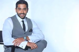 أحمد فلوكس يعلن ارتباطه رسميًا ويطلب من جمهوره الدعاء بالزواج (فيديو)