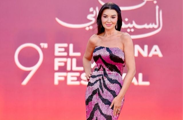 أروى جودة تكشف تعرّضها للسرقة من زميلٍ لها (فيديو)