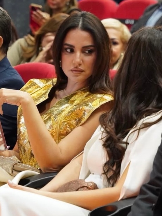 درة بمكياح ناعم درة بمكياح ناعم