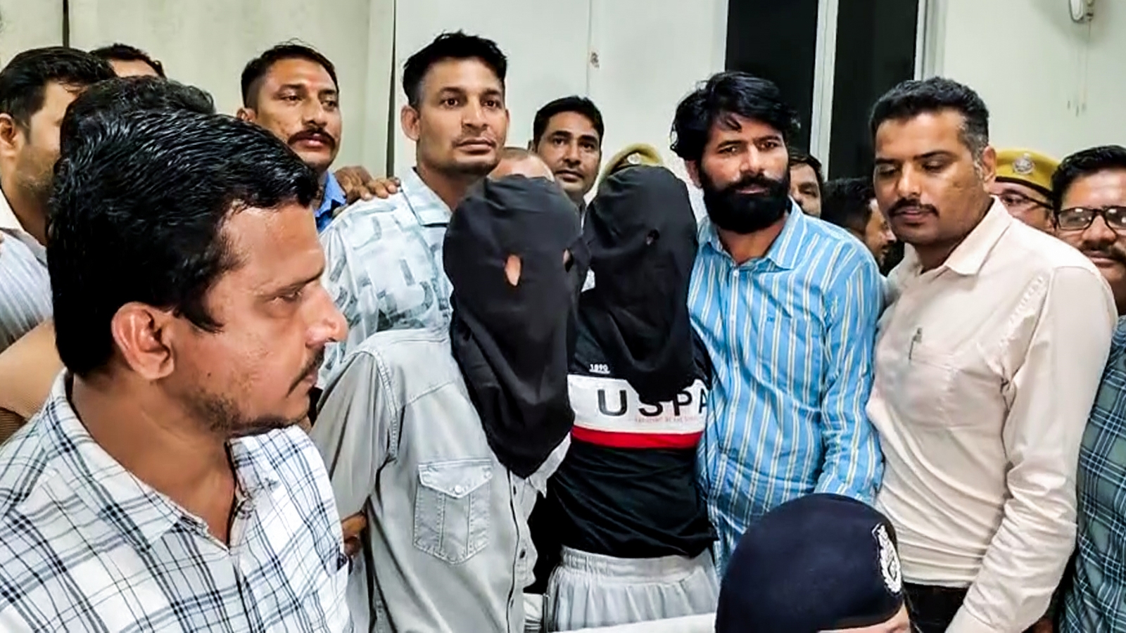 توقيف المشتبه بهم في حادث تايغر شروف توقيف المشتبه بهم في حادث تايغر شروف