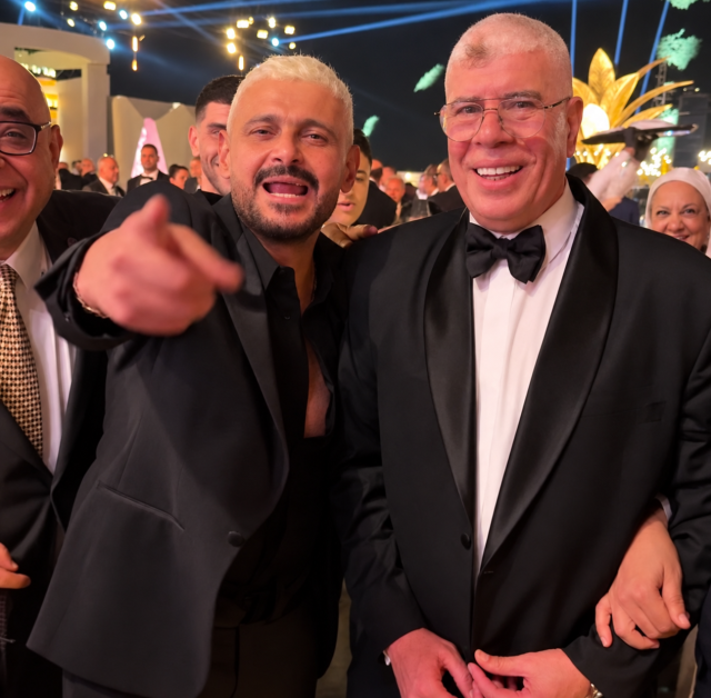  رامز جلال يشعل حفل زفاف مصطفى شوبير بالصاعق الكهربائي (فيديو)