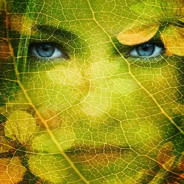 الحياة في عينيها