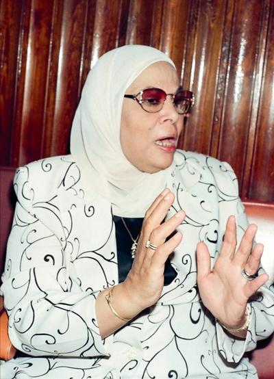 الدكتورة آمنة نصير