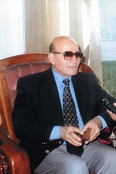  الدكتور محمد رأفت عثمان