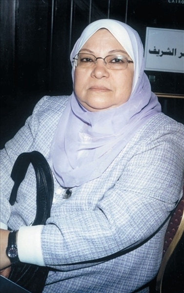 الدكتورة سعاد صالح