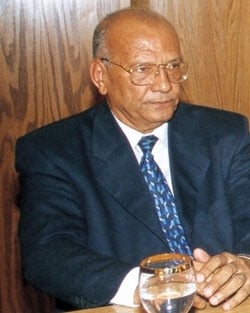 مفتي مصر السابق يعلن