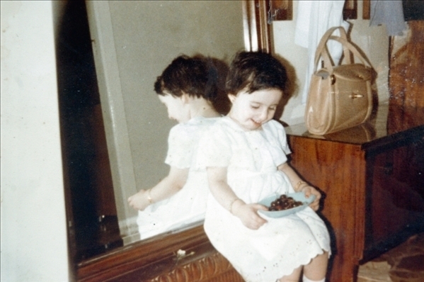 إحراق فتاة بماء النار