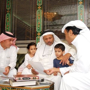 عامان و٣٠٠ جلدة