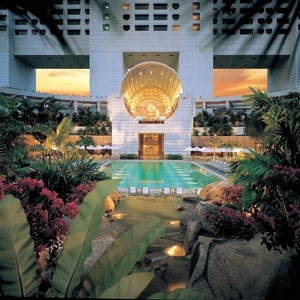 سنغافورة بين الطبيعي والصناعي... 