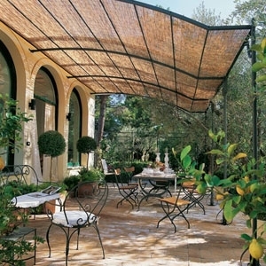 واحة خلابة على مسافة أمتار