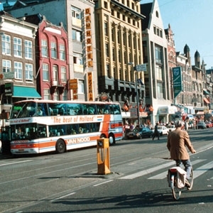 التجوال في أمستردام على الدراجة الهوائية