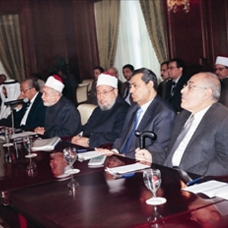 بعد الإشادة بتجربة السعودية في سن تشريع لها