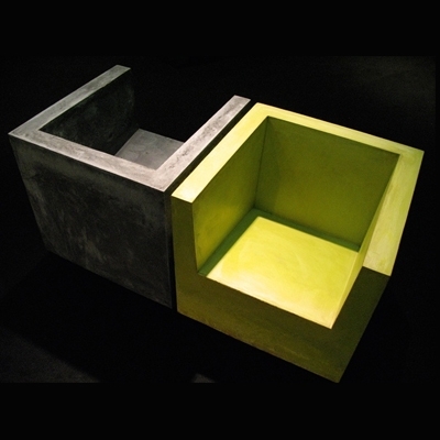 أثاث كامل الأوصاف من الاسمنت المسلح!