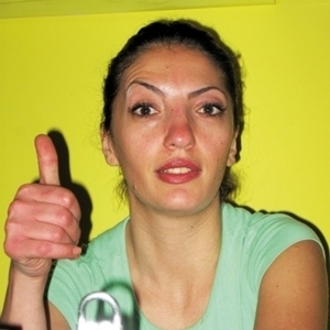 المدربة حنين منصور... مدربة متميزة تجمع ما بين عملين