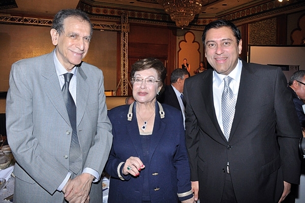 معتز الدمرداش ونوال الدجوي وحسام عيسى