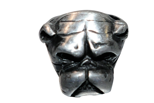 الخاتم الذي أهداه حلمي لأحد المعجبين