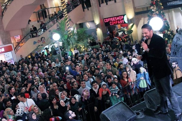 وسط الجمهور