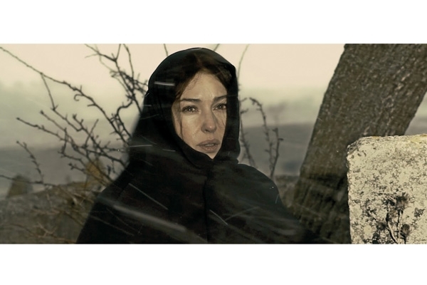 مشهد من الفيلم الإيراني Rhino Season