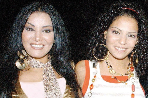 ليلى غفران وابنتها هبة التي فقدتها