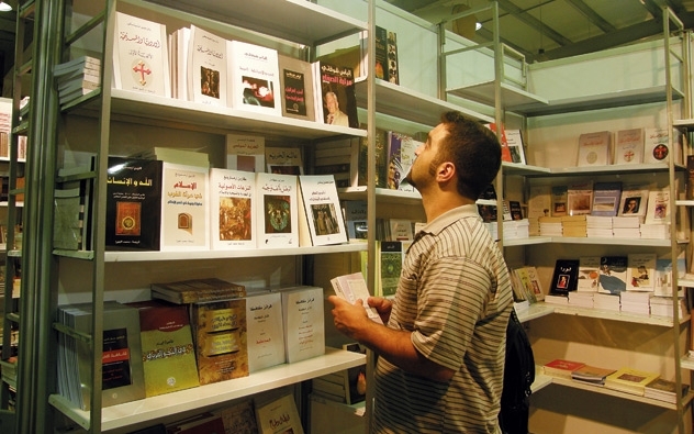 مناف زيتون: الروائي والصحافي السوري 