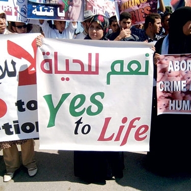 إتهامات ودعاوى قضائية متبادلة...