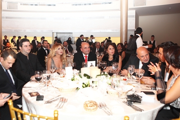 النجوم الليلة في أضخم مهرجان فنيّ!