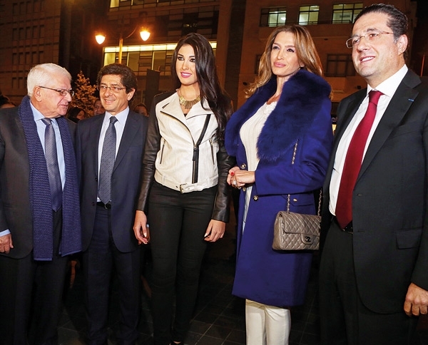 شجرة الميلاد في أسواق بيروت	