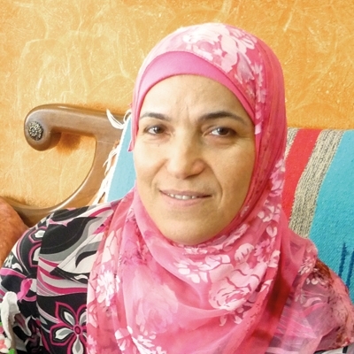 أصدقاء دراسة تخرجوا معاً...