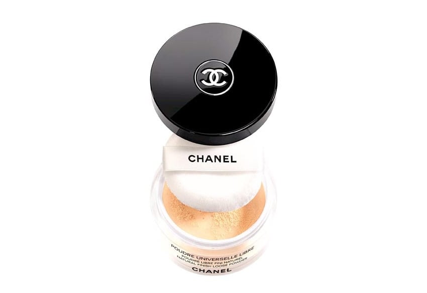 Chanel Poudre Universelle Libre in Moon Light