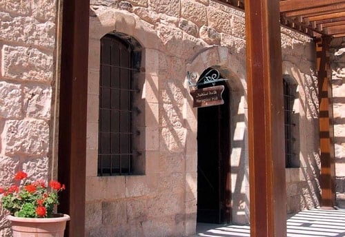 منطقة مأدبا الواقعة جنوب العاصمة الأردنية في عمان