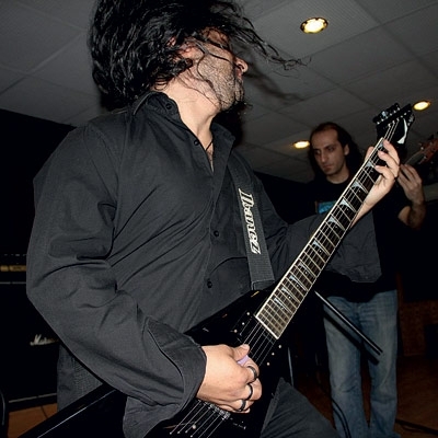 قصة الفرقة الموسيقية المتهمة بعبادة الشيطان