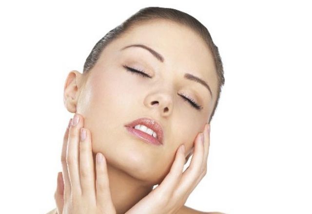 اعتني ببشرتك فتزداد ثقتك بنفسك